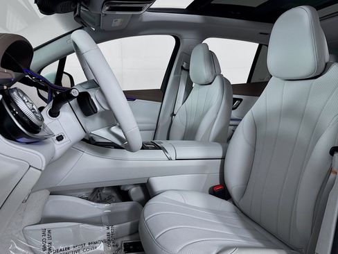 New 2026 Mercedes-Benz EQE 320 4MATIC SUV image 15