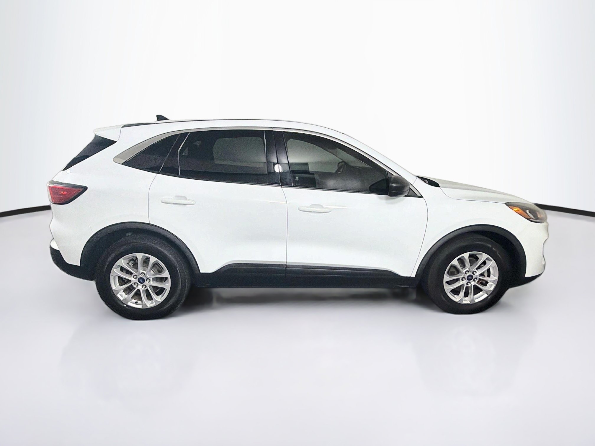 Used 2022 Ford Escape SE FWD image 10