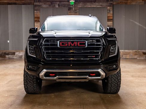 Used 2026 GMC Yukon XL AT4 w/ AT4 Premium Plus Package image 2