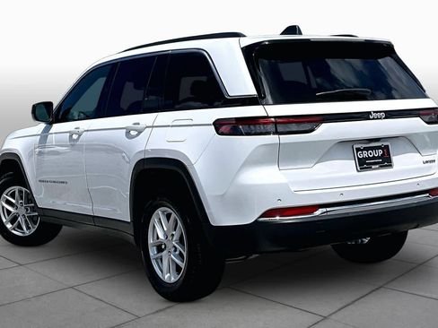 Used 2025 Jeep Grand Cherokee Laredo X RWD image 12