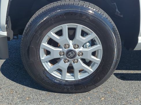Certified 2024 Toyota Tacoma SR5 RWD image 10