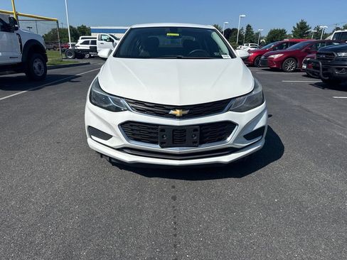 Used 2016 Chevrolet Cruze LT FWD image 5