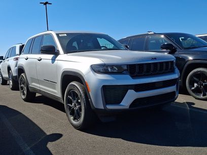 New 2026 Jeep Grand Cherokee Altitude