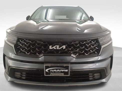 Used 2023 Kia Sorento SX AWD/4WD image 3