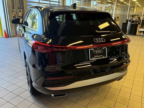 Used 2025 Audi Q5 Premium w/ Convenience Package AWD/4WD image 7