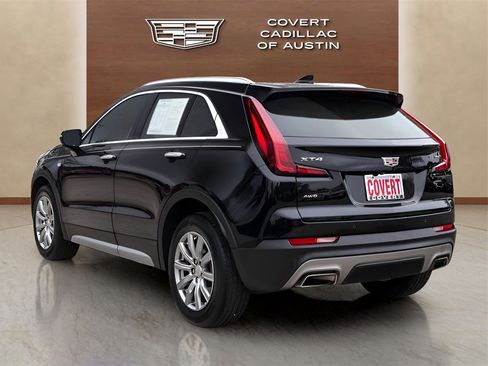 Used 2021 Cadillac XT4 Premium Luxury image 3