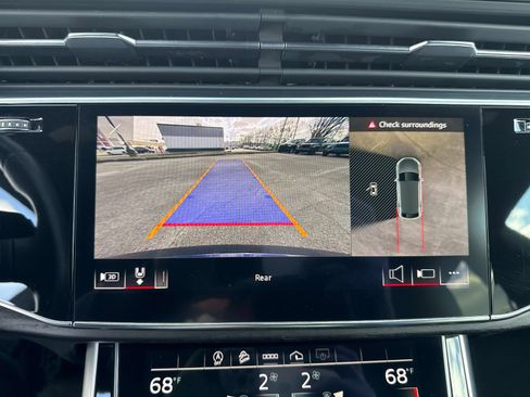 Used 2021 Audi Q8 Premium Plus w/ Premium Plus Package image 26