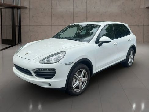 Used 2013 Porsche Cayenne S AWD/4WD image 5
