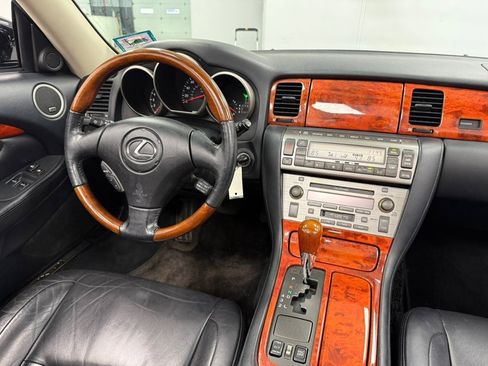 Used 2002 Lexus SC 430 2dr Convertible image 56