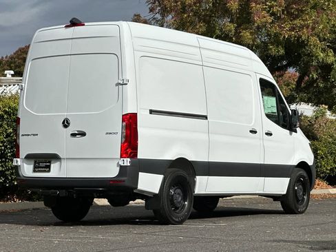 New 2026 Mercedes-Benz Sprinter 2500 image 3