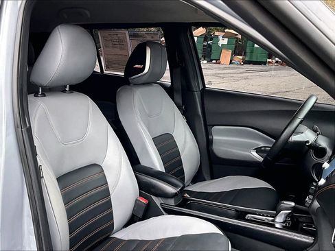 Used 2023 Nissan Kicks SR w/ SR Premium Package image 13