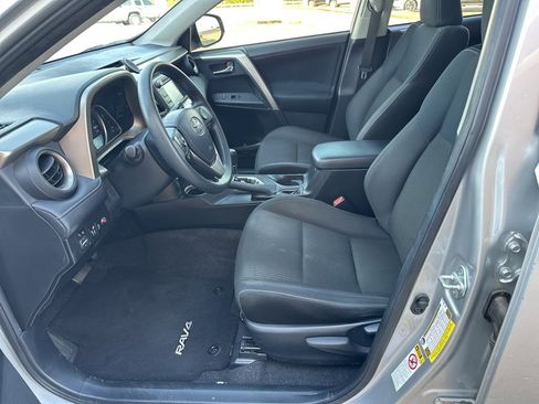 Used 2015 Toyota RAV4 XLE image 14