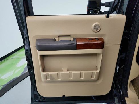 Used 2015 Ford F450 King Ranch w/ King Ranch Chrome Package image 23