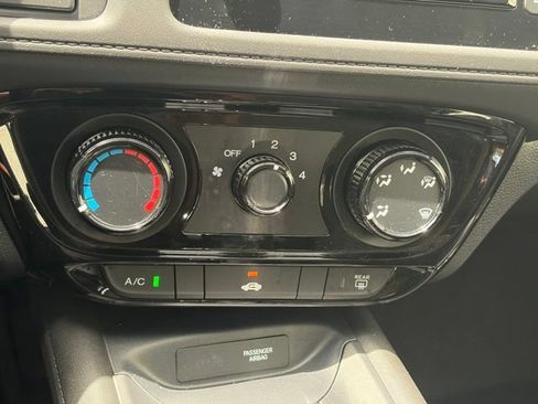 Used 2022 Honda HR-V LX image 21