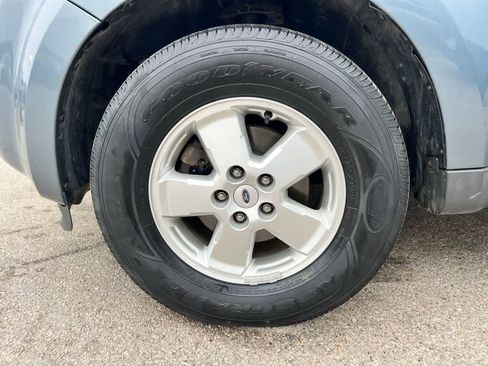 Used 2011 Ford Escape XLT w/ 202A Rapid Spec Order Code image 10