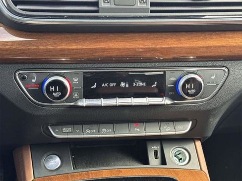 Used 2023 Audi Q5 2.0T Premium Plus image 27