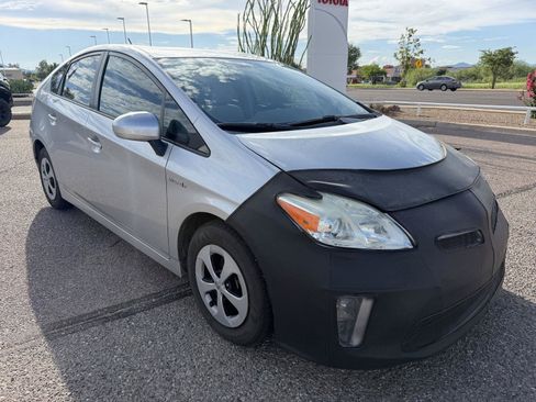 Used 2014 Toyota Prius Two FWD image 7