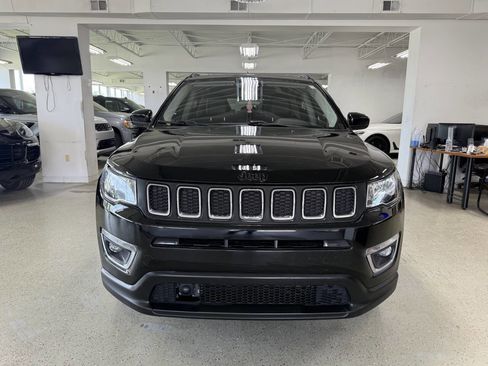 Used 2020 Jeep Compass Latitude FWD image 1