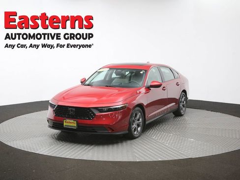 Used 2023 Honda Accord EX image 54