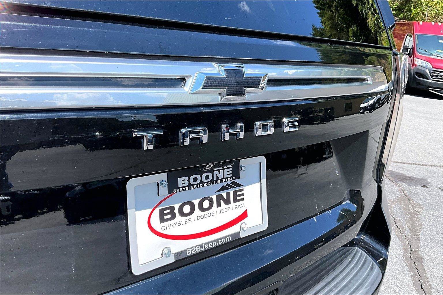 Used 2021 Chevrolet Tahoe High Country w/ Premium Package AWD/4WD image 8