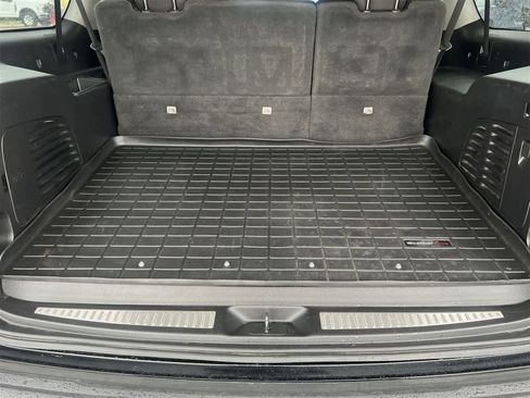 Used 2019 GMC Yukon XL SLT image 32