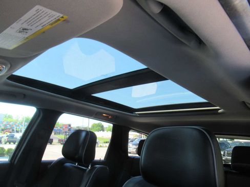 Used 2013 Jeep Grand Cherokee Overland w/ Advance Technology Group image 41