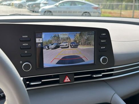 New 2026 Hyundai Elantra Sport FWD image 25