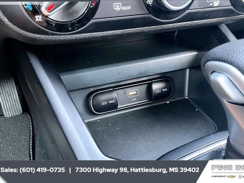Used 2024 Kia Soul LX FWD image 23