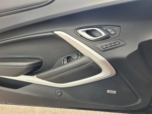 Used 2017 Chevrolet Camaro LT image 20