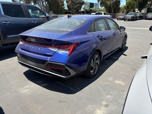 Used 2024 Hyundai Elantra Limited FWD image 3