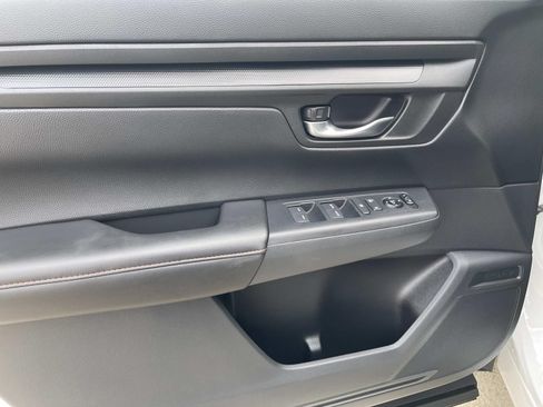 Used 2025 Honda CR-V Sport image 17