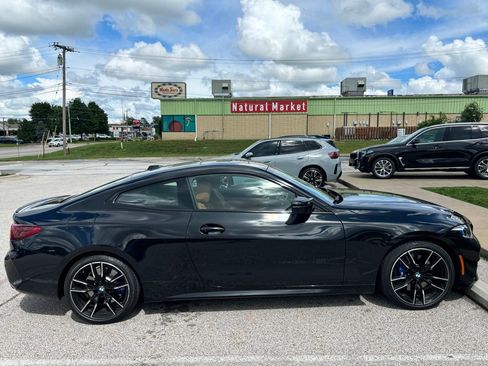 Certified 2025 BMW 440i xDrive Coupe w/ Premium Package AWD/4WD image 2