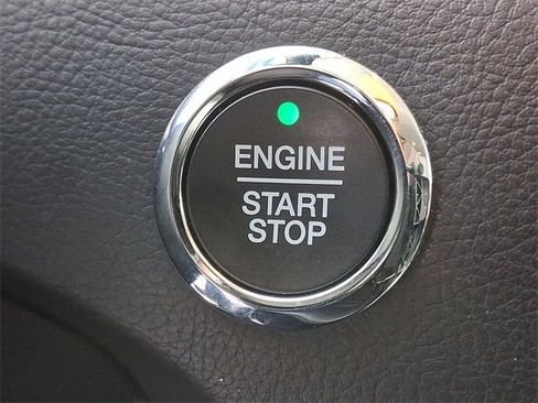 Certified 2022 Ford Edge SEL w/ Convenience Package image 21