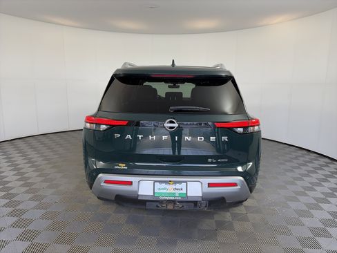 Used 2023 Nissan Pathfinder SL AWD/4WD image 10