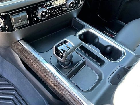 Used 2026 Chevrolet Silverado 1500 LT image 11