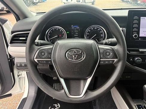 Used 2024 Toyota Camry LE w/ Convenience Package FWD image 18