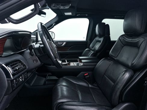 Used 2022 Lincoln Navigator L Reserve AWD/4WD image 6