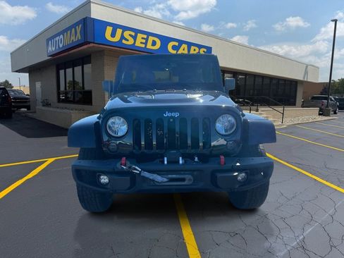 Used 2016 Jeep Wrangler Unlimited Rubicon AWD/4WD image 3