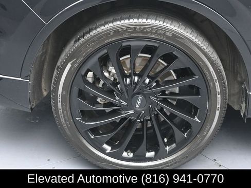 Used 2023 Lincoln Aviator Reserve w/ Equipment Group 201A AWD/4WD image 5