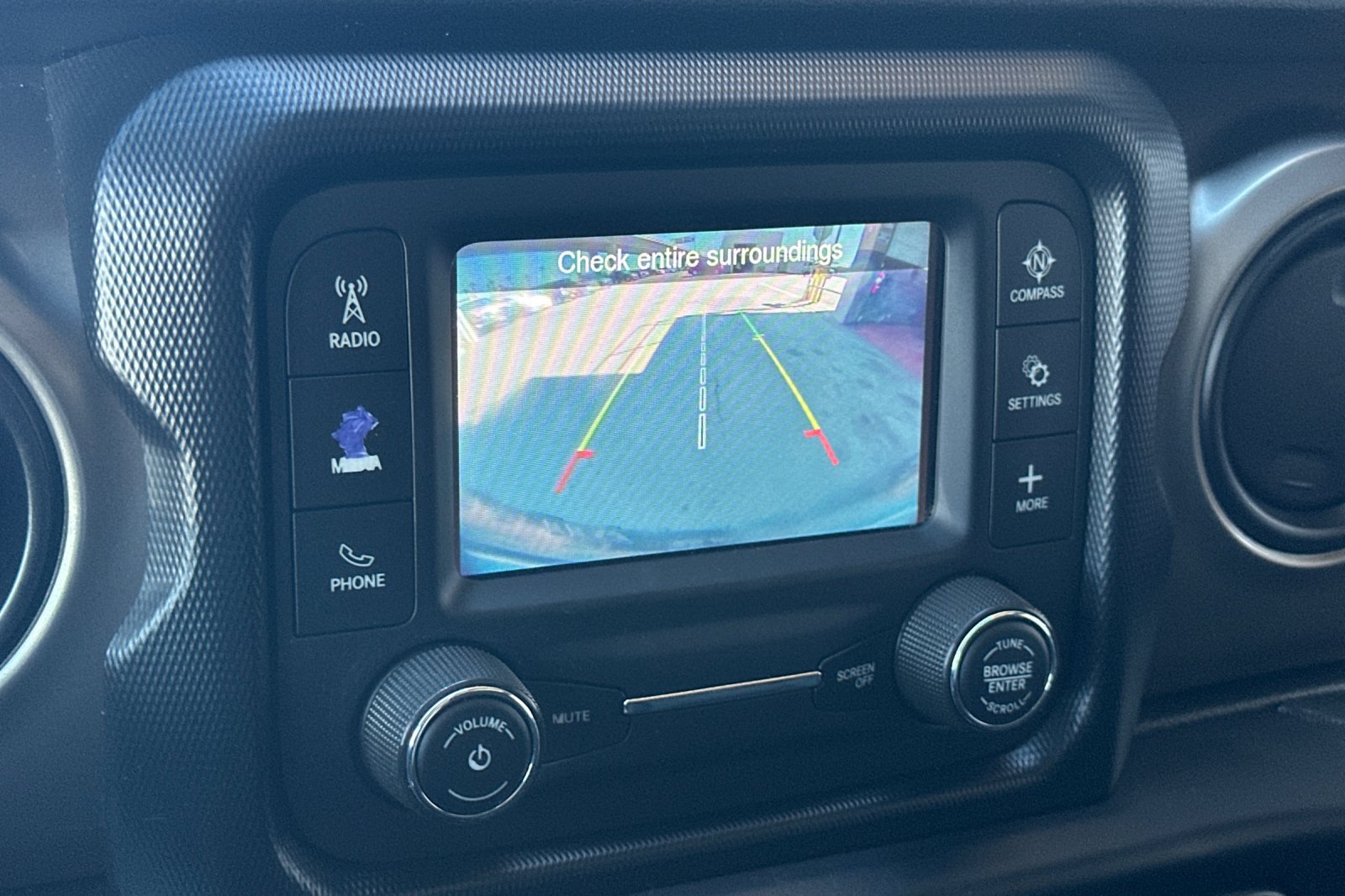 Used 2019 Jeep Wrangler Unlimited Sport S AWD/4WD image 18