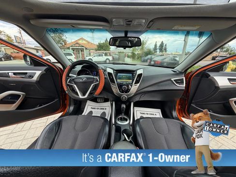 Used 2012 Hyundai Veloster w/ Style Pkg image 28