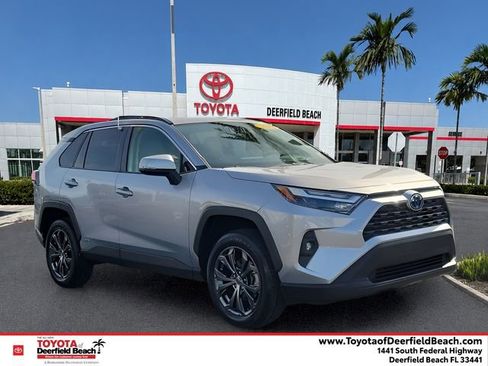 Certified 2022 Toyota RAV4 XLE Premium AWD/4WD image 1
