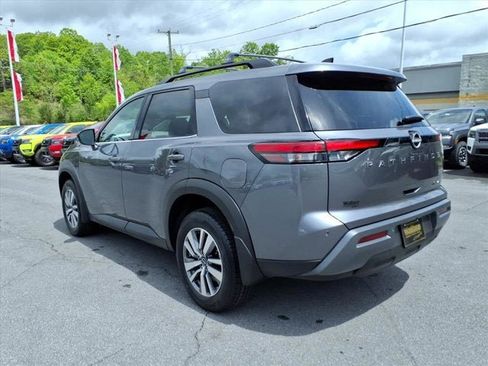 New 2026 Nissan Pathfinder SL w/ Cargo Package AWD/4WD image 3