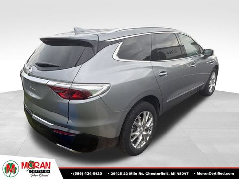 Used 2024 Buick Enclave Essence w/ Experience Buick Package FWD image 4