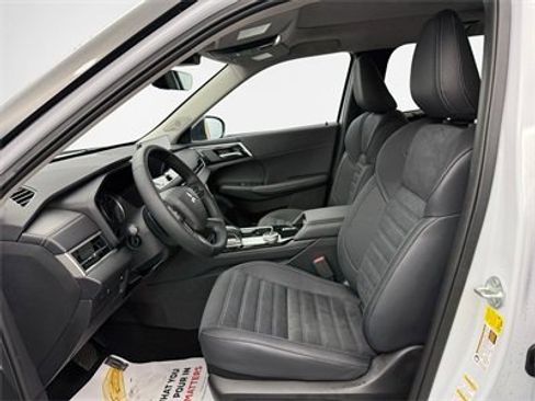 New 2026 Mitsubishi Outlander Trail Edition image 12