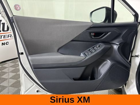 Used 2025 Subaru Crosstrek 2.5i Premium AWD/4WD image 11