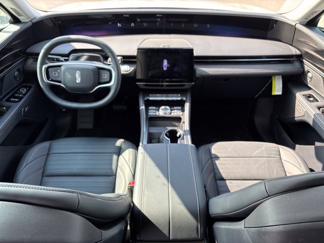 New 2026 Lincoln Nautilus Reserve w/ Jet Appearance Package AWD/4WD image 14