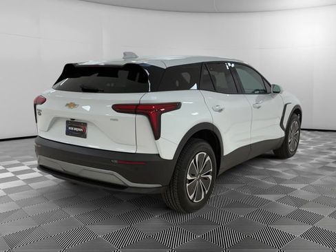 Certified 2025 Chevrolet Blazer EV LT AWD/4WD image 5