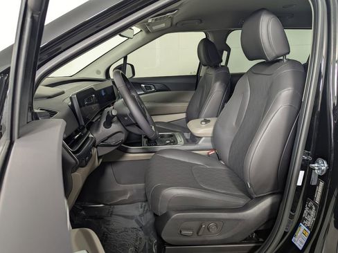 New 2026 Kia Carnival image 12