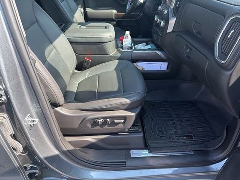 Used 2022 GMC Sierra 1500 SLT w/ SLT Premium Package AWD/4WD image 6